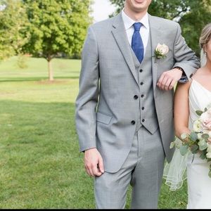 Grey 3-piece Tommy Hilfiger Suit